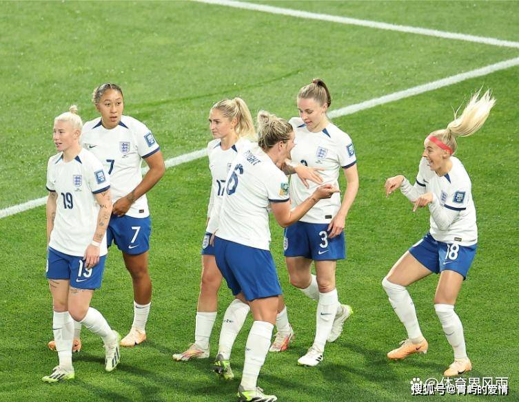 还有她的队 还有她的队