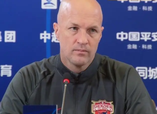 担任顾问, div 担任顾问, div